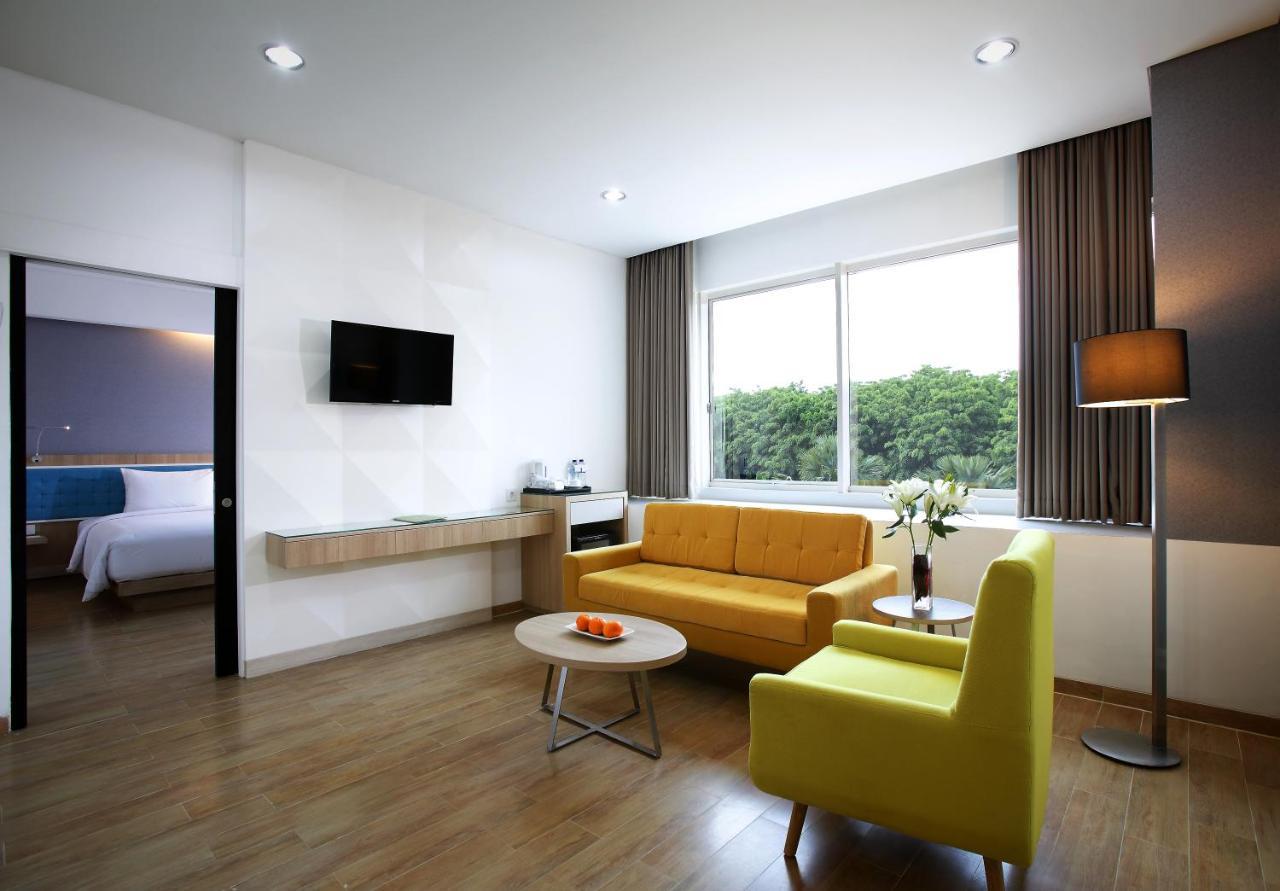 Hotel Santika Kelapa Gading Yakarta Exterior foto