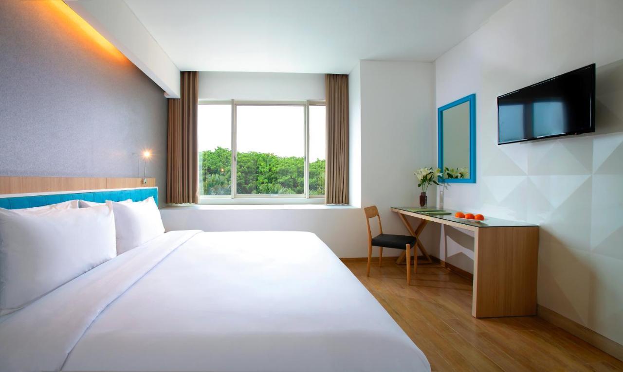 Hotel Santika Kelapa Gading Yakarta Exterior foto