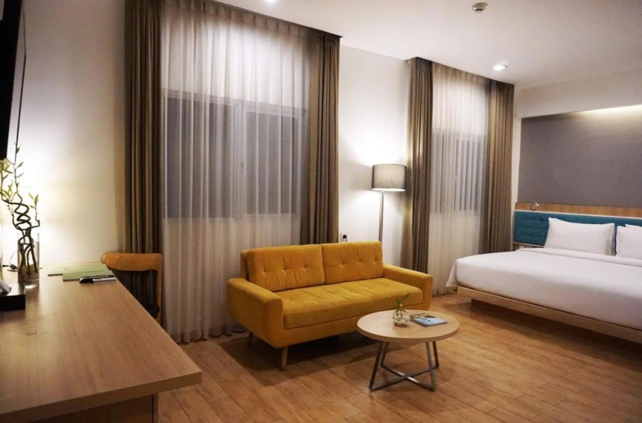 Hotel Santika Kelapa Gading Yakarta Exterior foto