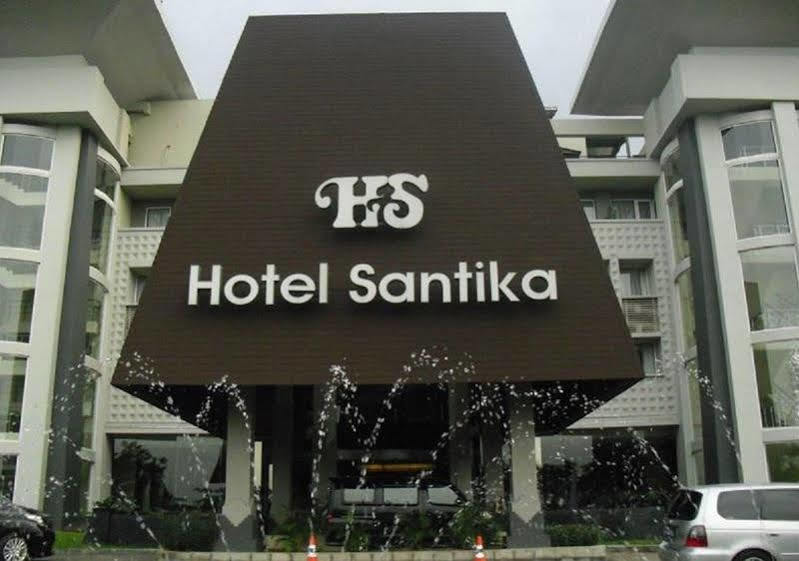 Hotel Santika Kelapa Gading Yakarta Exterior foto