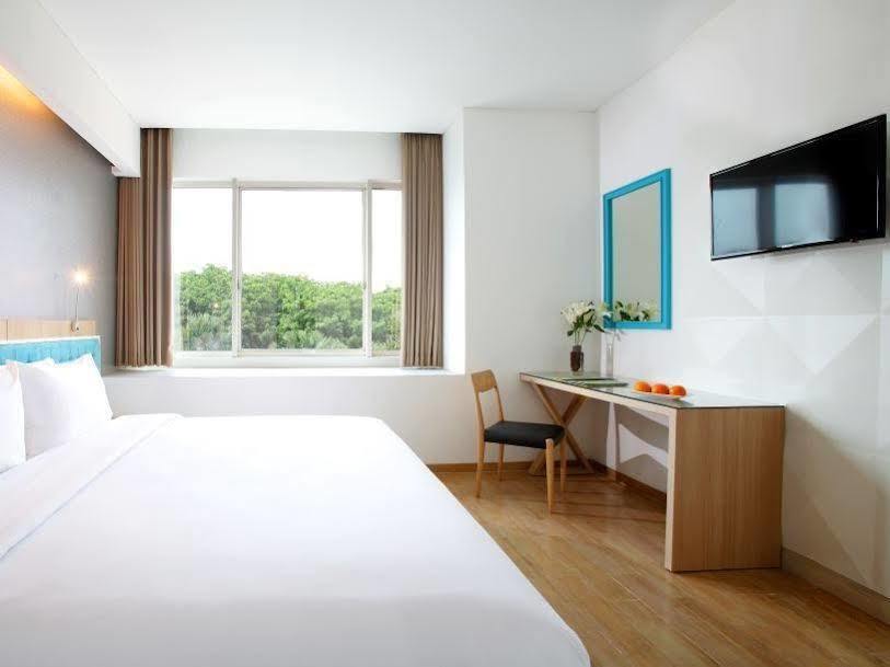 Hotel Santika Kelapa Gading Yakarta Exterior foto