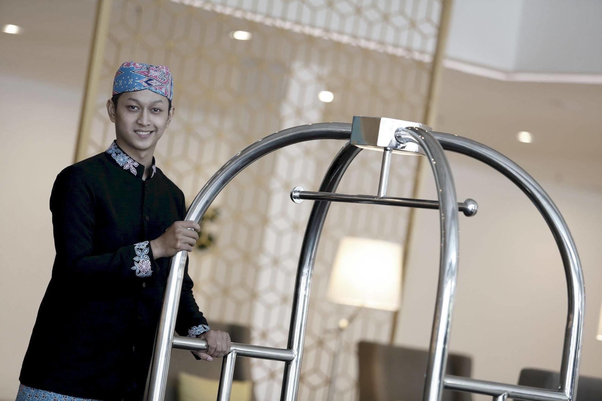 Hotel Santika Kelapa Gading Yakarta Exterior foto